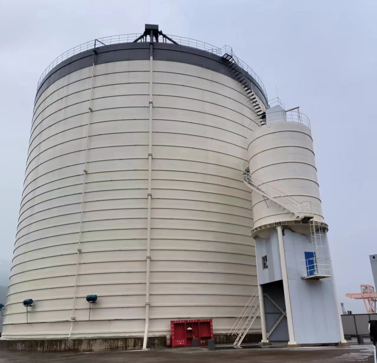 工农10万吨水泥钢板库